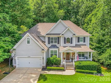 21329 Crown Lake Drive sold home in Crown Harbor, Cornelius, NC
