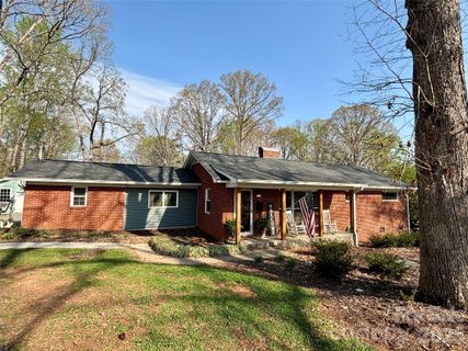 109 Green Acres Road sold home in Green Acres, Mount Holly, NC