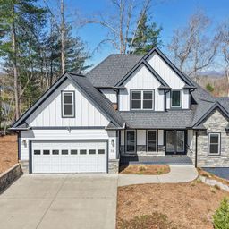 98 Hamilton Woods Lane