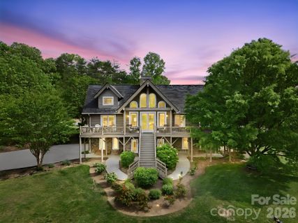 Homes in Old Orchard, Hendersonville