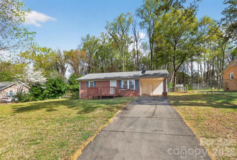 107 Gaddis Drive sold home in Lakewood, Mount Holly, NC