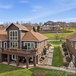 233 Lake View Place