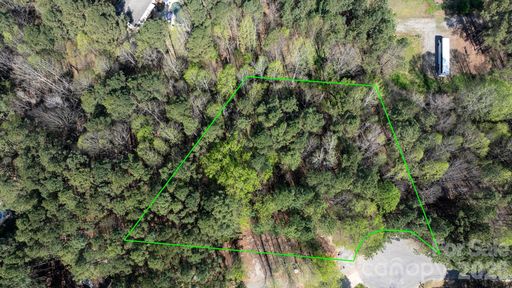 3486 Mooring Place active home in Anchors Landing, Sherrills Ford, NC