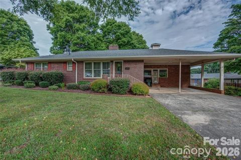 2119 Pamela Street active home in New Hope Acres, Gastonia, NC
