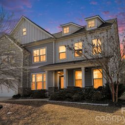 1300 Oakhurst Drive