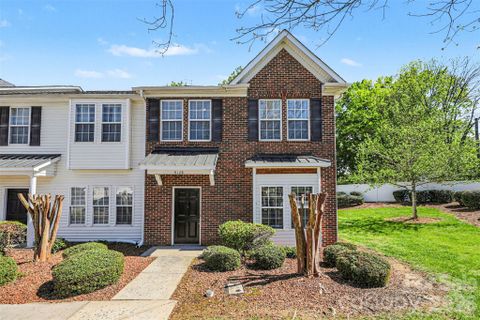 4104 Kenton Glenn Court sold home in Kenton Glenn, Concord, NC