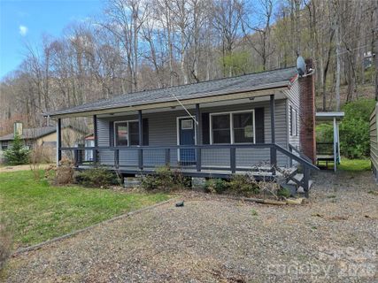 17 Forest Drive sold home in Hemlock Forest, Maggie Valley, NC
