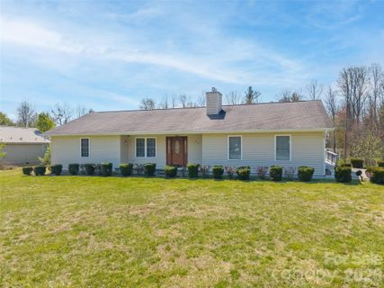 476 Jackson Loop Road
