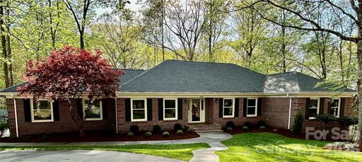 9500 Hampton Oaks Lane