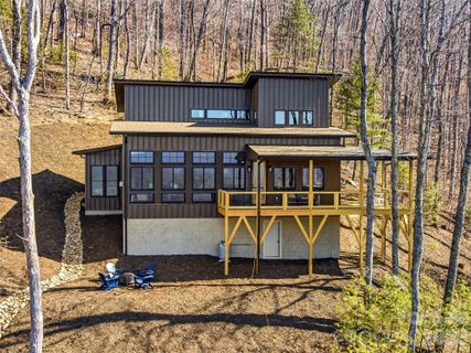 10 Nellie Bell Lane sold home in Sonrise, Swannanoa, NC