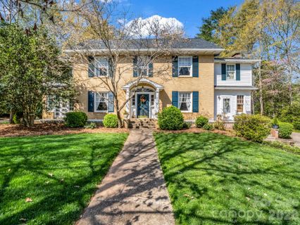 527 N Main Street