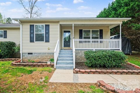 2519 Saluda Drive