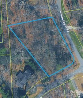 360 Gleneagles Road pending home in Shannon Acres, Statesville, NC