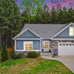820 Sunset Pointe Drive