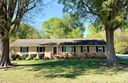 8325 Fallsdale Drive sold home in Charlotte, SC