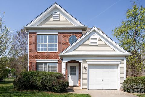 10219 Roundleaf Drive sold home in Loren Farms, Charlotte, NC