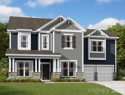 8533 Bridgegate Drive pending home in Whitaker Pointe, Huntersville, NC