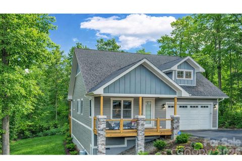 14 Cider Hill Lane active home in The Orchards At Owensby Road, Hendersonville, NC