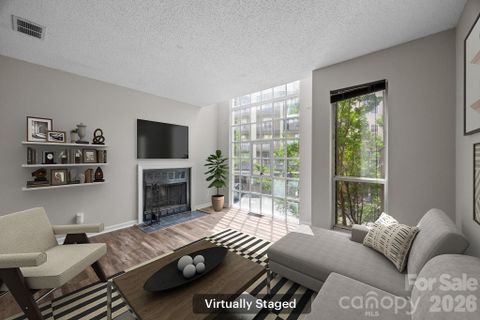 415 W 7th Street