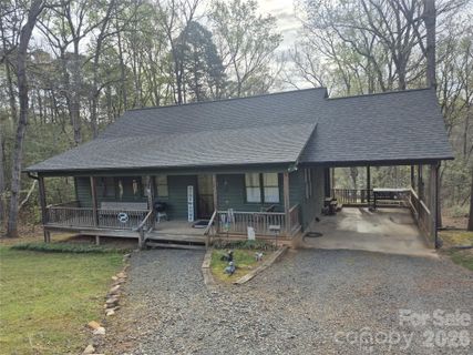 324 Pinecrest Circle