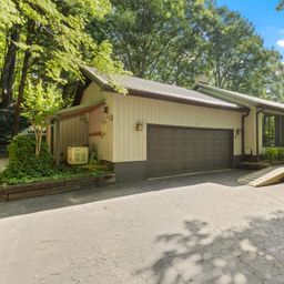 56 Cardinal Circle