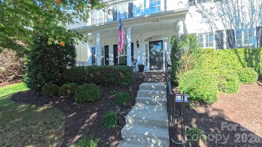 17038 Hugh Torance Parkway pending home in Gilead Ridge, Huntersville, NC