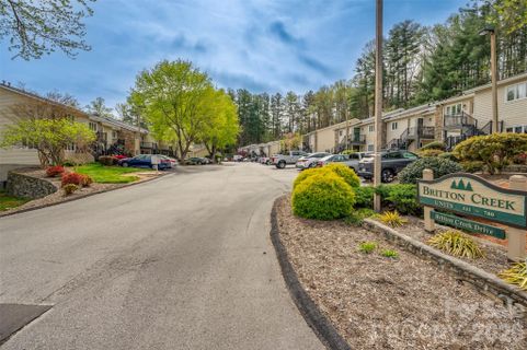 451 Britton Creek Drive pending home in Britton Creek, Hendersonville, NC