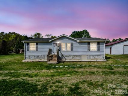 208 Oak Drive