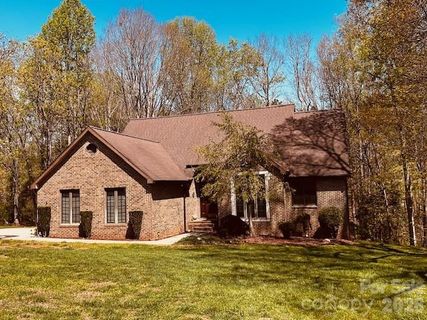 395 Wood Hollow Road sold home in River Ridge Run, Taylorsville, NC