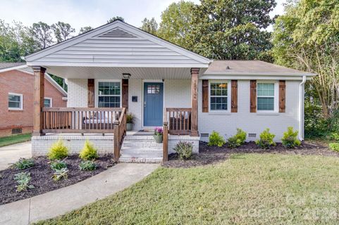1512 Newcastle Street active home in Lincoln Heights, Charlotte, NC