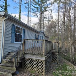 6 Woodland Street