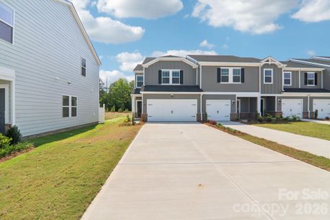 9029 Foggy Brook Loop active home in Galloway Ridge, Charlotte, NC