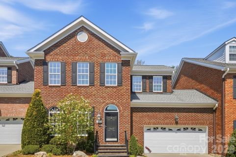 9423 Bonnie Briar Circle sold home in Bonnie Briar, Charlotte, NC