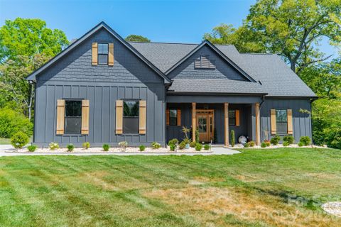 5201 Meadowland Parkway sold home in Hidden Meadows, Monroe, NC