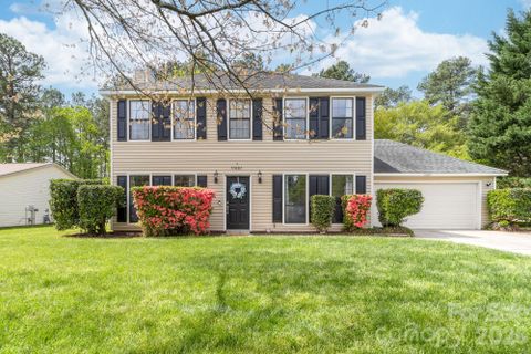 11001 Fox Mill Lane sold home in Provincetowne, Charlotte, NC
