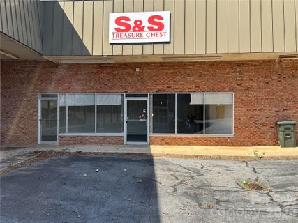 124 Fairway Shopping Center Street