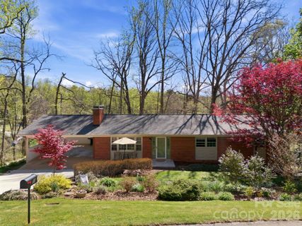 50 Hemlock Street pending home in Mount Royal, Arden, NC