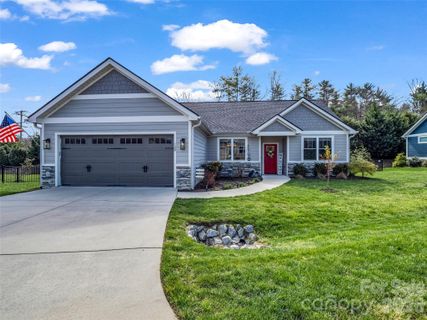 128 Shoeing Box Way