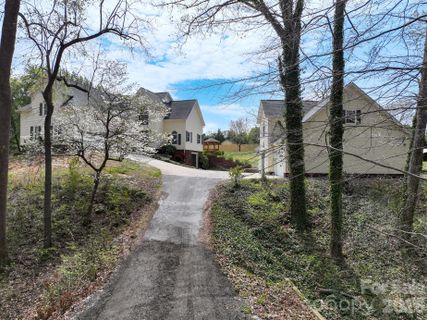 6665 Dellwood Drive sold home in Quail Meadows, Kannapolis, NC
