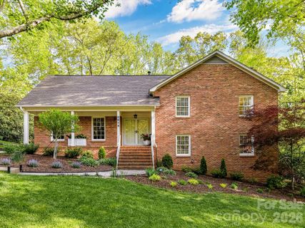 2818 Hinsdale Street sold home in Beverly Woods East, Charlotte, NC