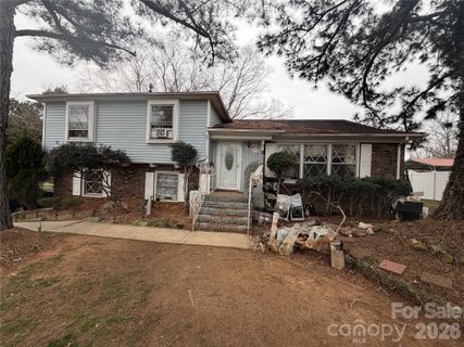 6215 Farm Pond Lane sold home in Idlewild, Charlotte, NC