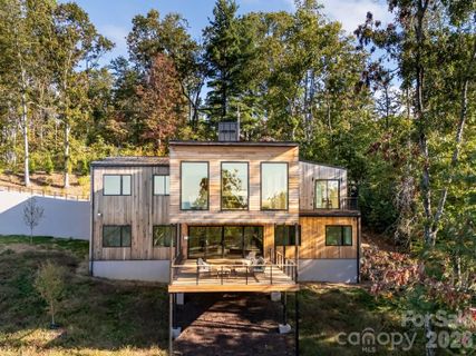 641 Elk Mountain Scenic Highway active home in Elk View, Asheville, NC