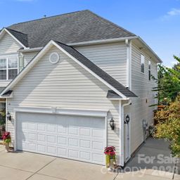 2 Breyerton Court