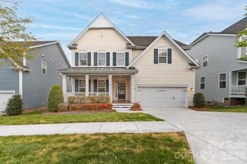 716 Lakeview Drive sold home in McAdenville Village, Mcadenville, NC