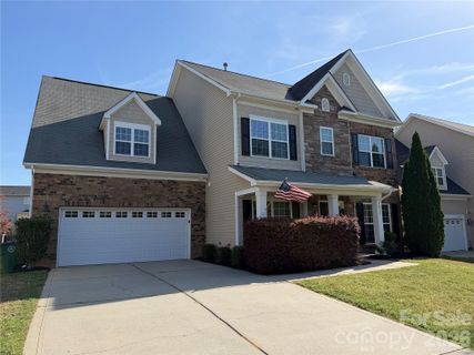 3215 Shadowy Retreat Drive sold home in Fairhaven, Matthews, NC