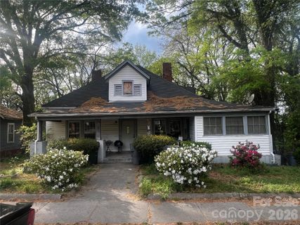 1823 Seigle Avenue active home in Villa Heights, Charlotte, NC