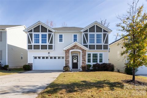 1426 Kings Grove Drive sold home in Kings Grove Manor, York, SC