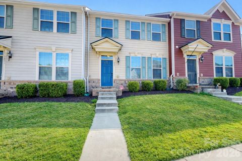 1637 Fleetwood Drive active home in Bryant Park, Charlotte, NC