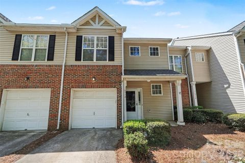 16914 Commons Creek Drive active home in Princeton At Southampton, Charlotte, NC