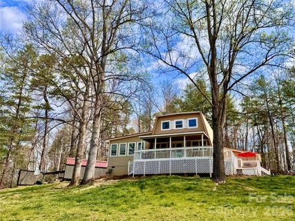 282 Calhoun Trail